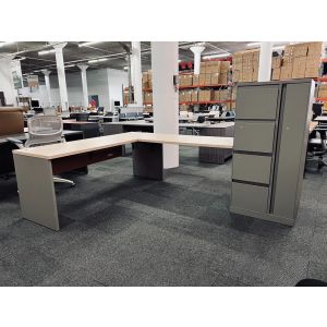 Steelcase Maple L Shape Desk - 72" x 24" - Right Hand