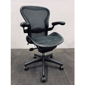 Herman Miller Aeron Task Chair Size B w/ Pillow Lumbar (Emerald/Graphite)