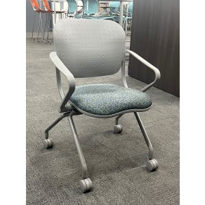 KI Torsion on the Go Nesting Chair (Blue/Grey)
