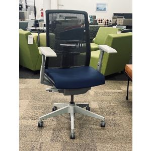 Haworth Very Task Chair (Blue/Grey)