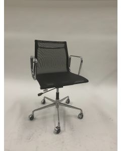 Mid-Back Modern Conference Chair (Black Mesh)