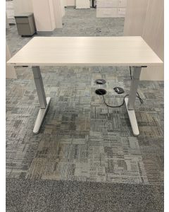 Steelcase Ology Sit to Stand Desk - 46" W x 29" D