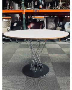 Knoll Cyclone 42" Round Dining Table